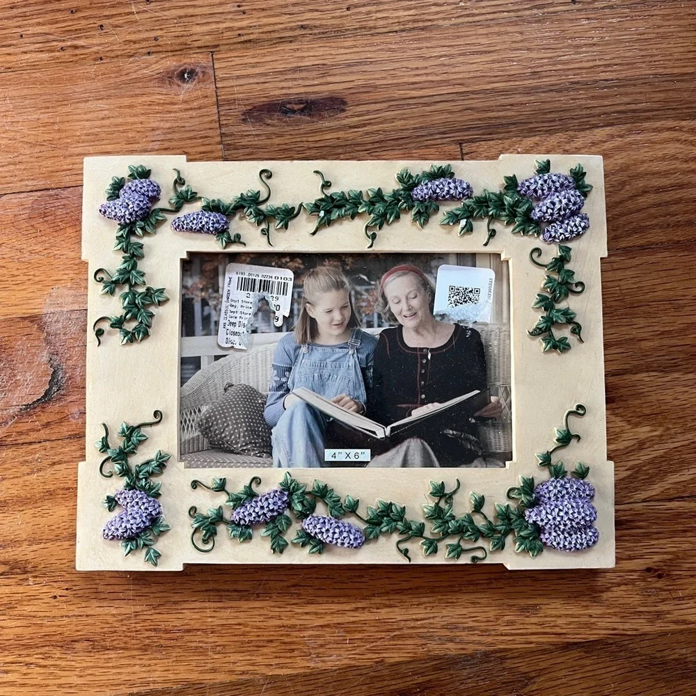 Floral Cream and Purple Photo Frame